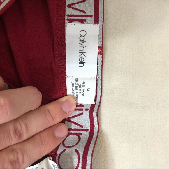 Men's 3-Pack Calvin Klein Microfiber Stretch Low-Rise Trunk Underwear - Picture 4 of 5